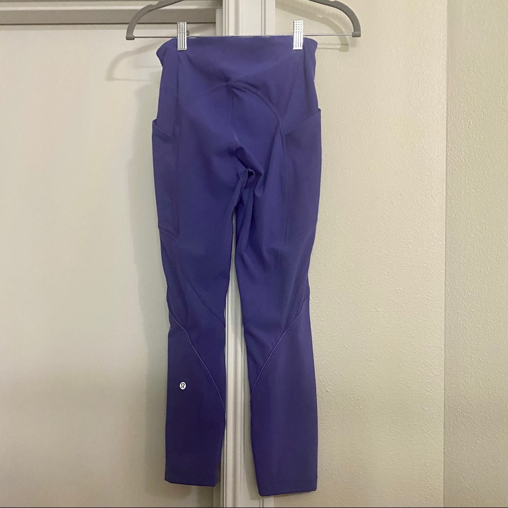 SALE! Women’s Lululemon leggings dark periwinkle